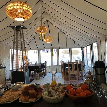 Riad Caravasar Merzouga Exteriör bild