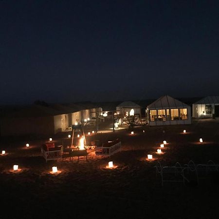Riad Caravasar Merzouga Exteriör bild