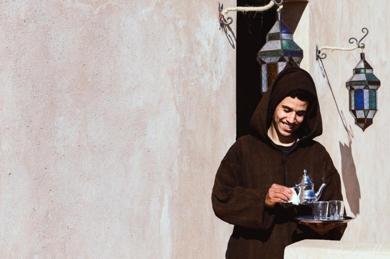 Riad Caravasar Merzouga Exteriör bild