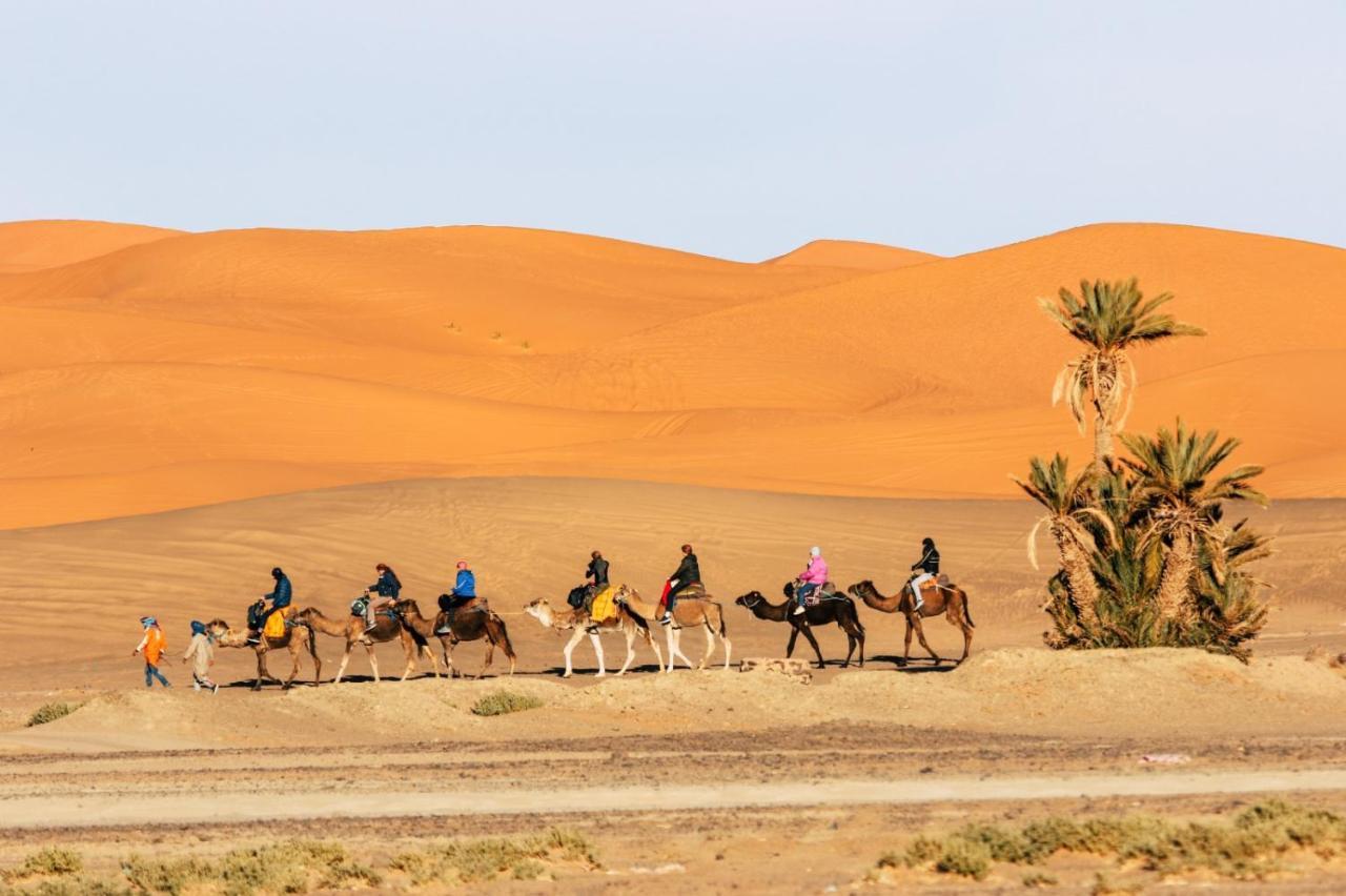 Riad Caravasar Merzouga Exteriör bild