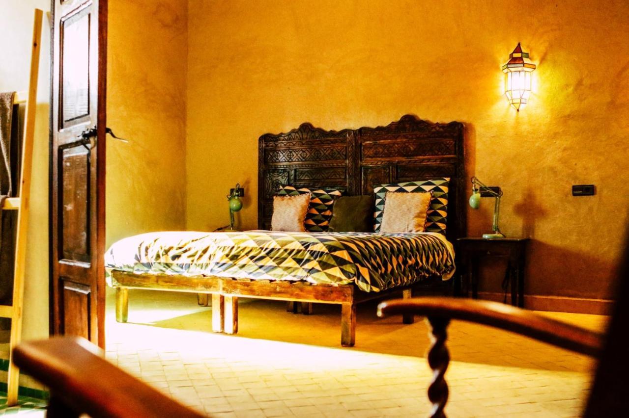 Riad Caravasar Merzouga Exteriör bild