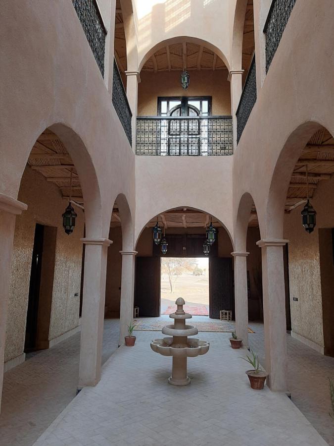 Riad Caravasar Merzouga Exteriör bild