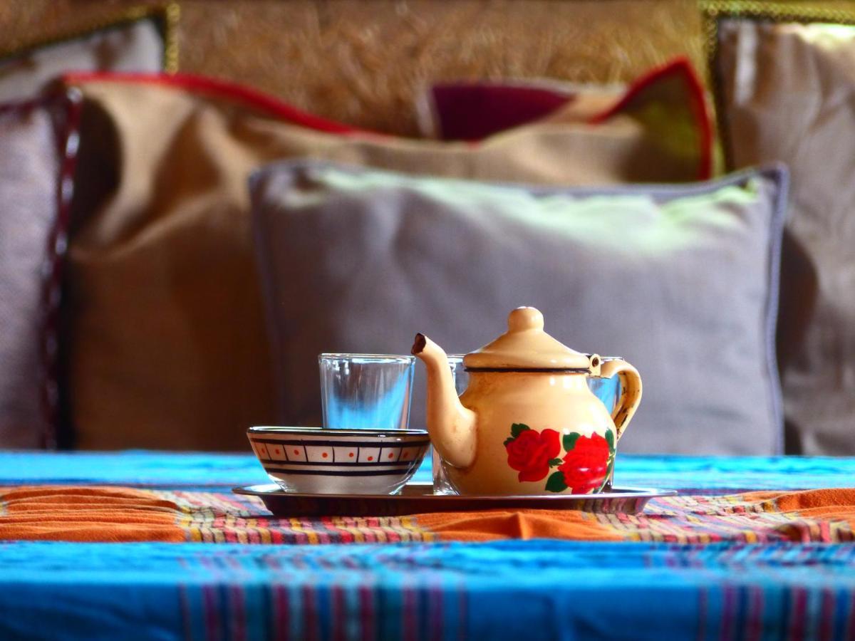 Riad Caravasar Merzouga Exteriör bild