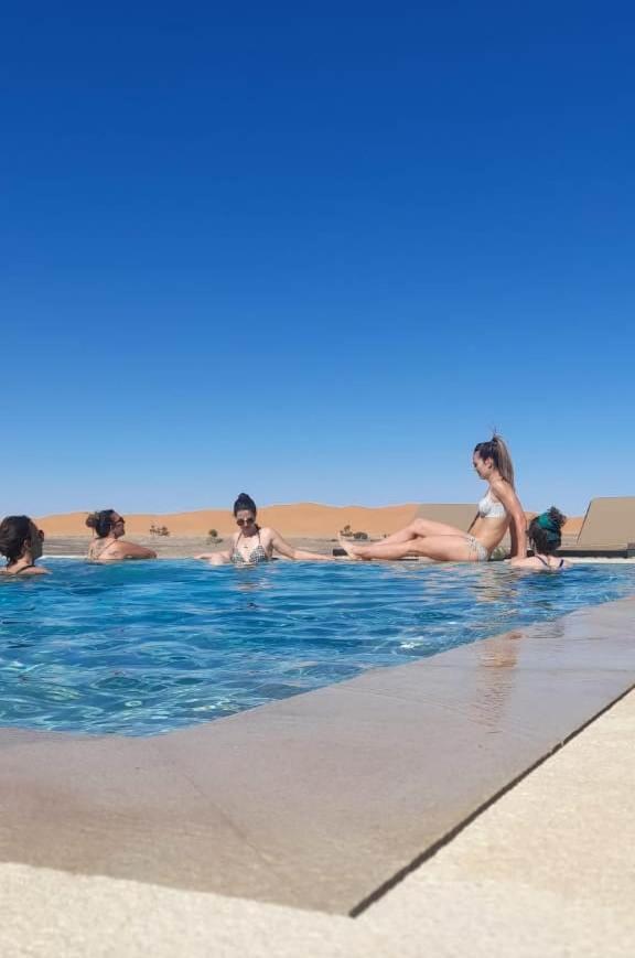Riad Caravasar Merzouga Exteriör bild